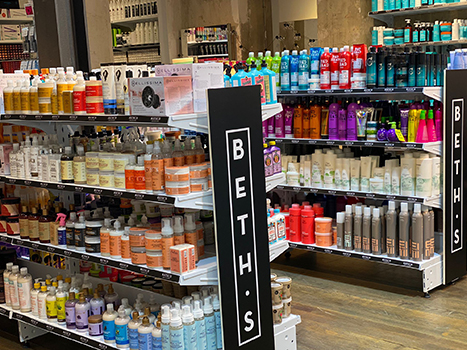 BETH'S Tienda de productos de peluquería para el cabello en Calle Calvet 2, cerca de Plaza Francesc Macià