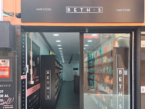 Tienda BETH'S Hair en Santa Coloma con productos para el pelo y cara con rutinas skincare