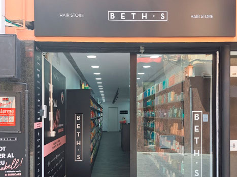 Tienda BETH'S Hair en Santa Coloma con productos para el pelo y cara con rutinas skincare