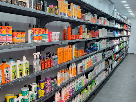 Tienda BETH'S Hair en Santa Coloma con productos para el pelo y cara con rutinas skincare