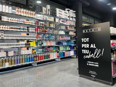 Tienda BETH’S HAIR Barcelona · C. de Nicaragua 153 / Barri de Les Corts