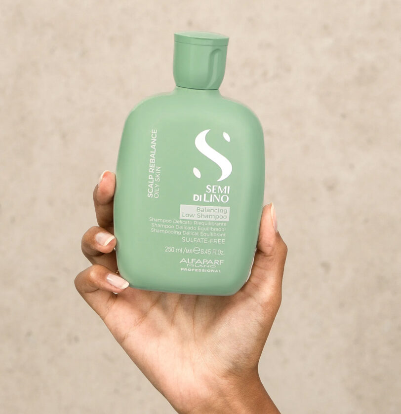 Champú delicado equilibrante para el cuero cabelludo con exceso de grasa Balancing Low Shampoo SEMI DI LINO SCALP RENEW de ALFAPARF 250ml BETH'S HAIR