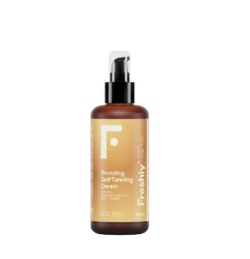 Crema bronceadora, bronceado natural Bronzing Radiance Self-Tanning Cream de Freshly Cosmetics BETH'S HAIR
