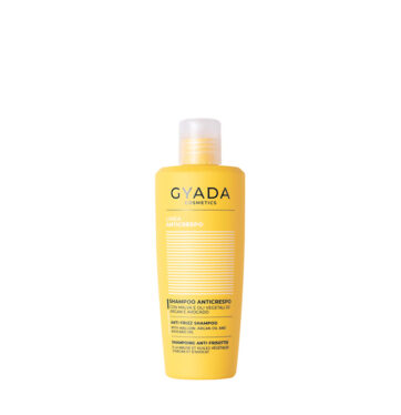 Champú anti encrespamiento de GYADA COSMETICS BETH'S HAIR