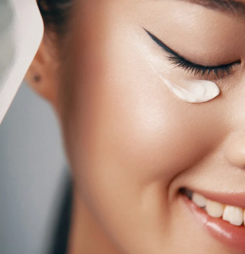 Crema contorno de ojos con ácido hialurónico Hyaluronic Eye Cream de HIDEHERE BETH'S HAIR Crema contorno de ojos con ácido hialurónico Hyaluronic Eye Cream de HIDEHERE BETH'S HAIR