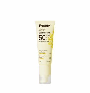 Fotoprotector natural facial fluido SPF 50 D+ Natural Suncare Mineral Fluid de Freshly Cosmetics BETH'S HAIR