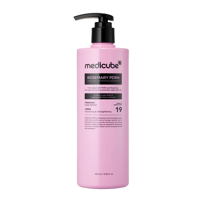 Champú fortalecedor y densificador con Romero y PDRN Rosemary Cooling Thickening Shampoo de MEDICUBE BETH'S HAIR Champú fortalecedor y densificador con Romero y PDRN Rosemary Cooling Thickening Shampoo de MEDICUBE BETH'S HAIR