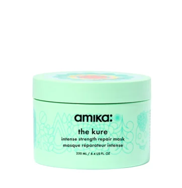 Mascarilla reparadora intensa THE KURE INTENSE STRENGTH REPAIR MASK de AMIKA BETH'S HAIR